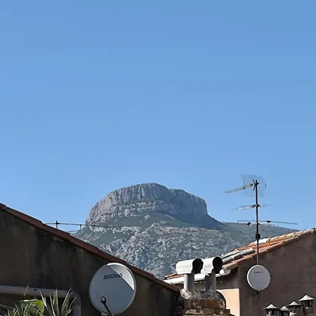 Chez Nico Et Mag Entre Et Collines